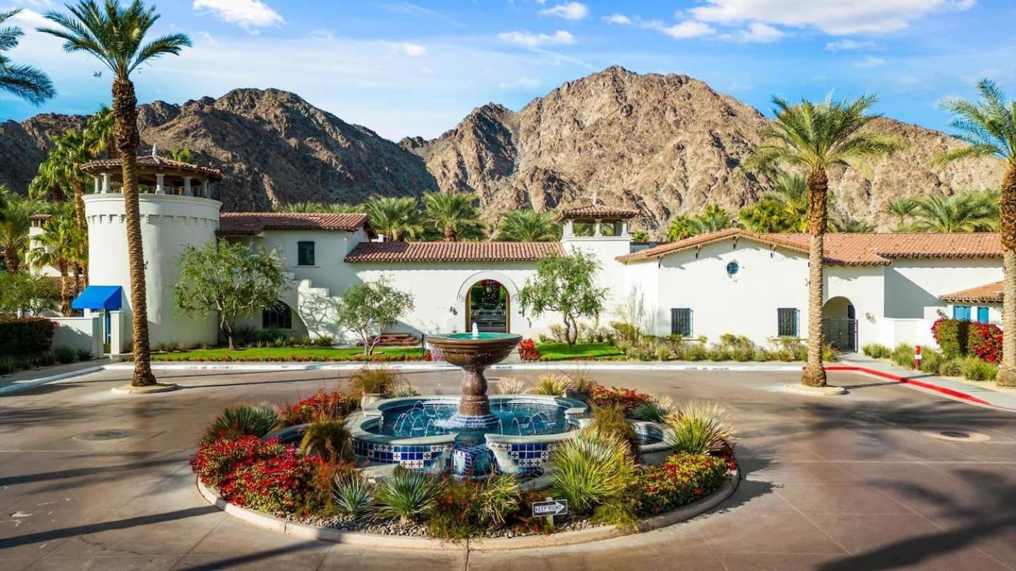 Luxurious Villa With Majestic Mountain View, 12 Pools, Spas, Ground Floor La Quinta Buitenkant foto